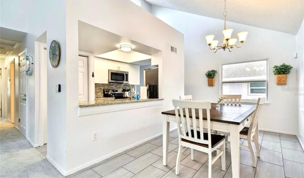 En Venta: $779,000 (3 camas, 2 baños, 1736 Pies cuadrados)