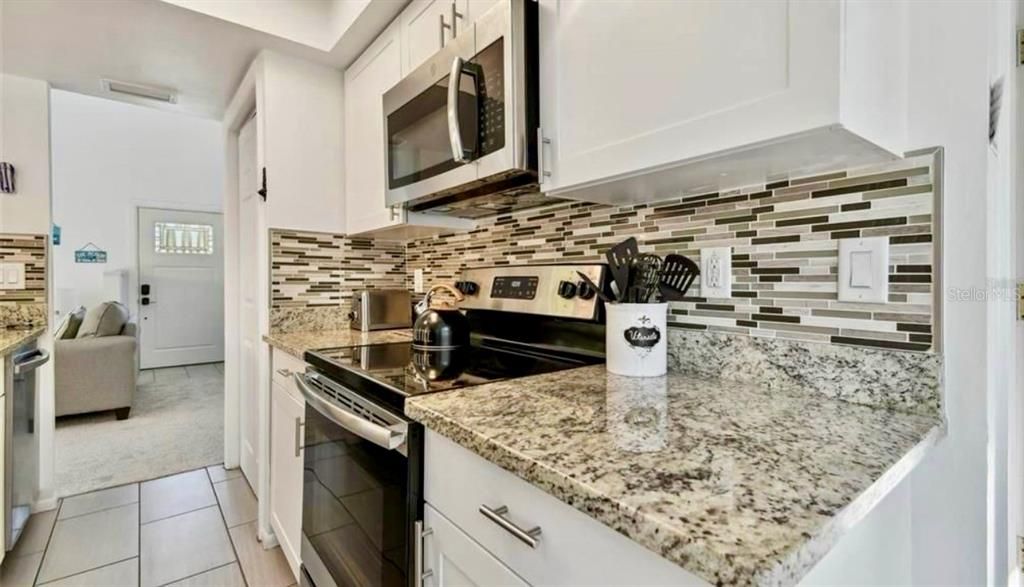 En Venta: $779,000 (3 camas, 2 baños, 1736 Pies cuadrados)