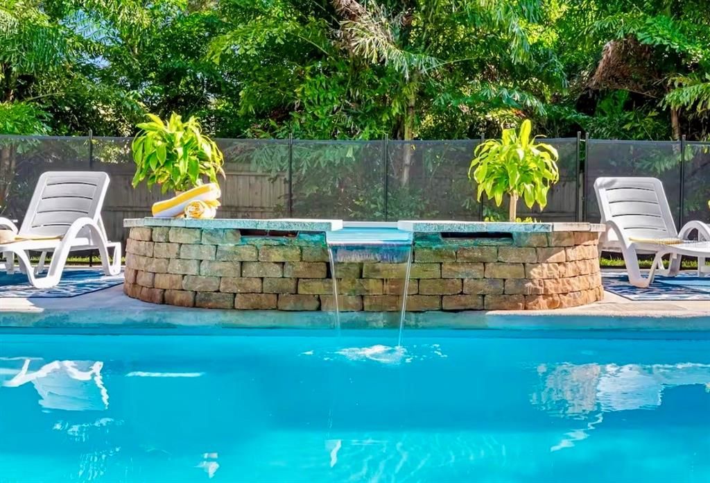 En Venta: $779,000 (3 camas, 2 baños, 1736 Pies cuadrados)