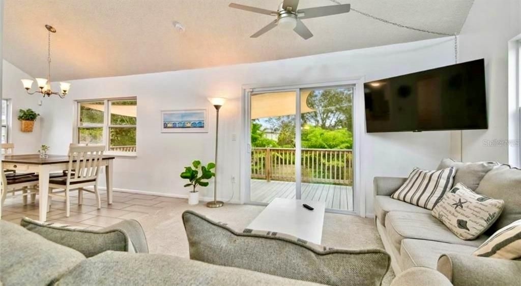 En Venta: $779,000 (3 camas, 2 baños, 1736 Pies cuadrados)