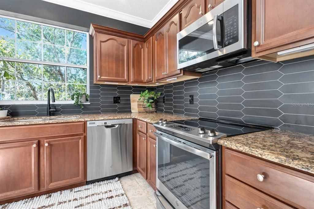 For Sale: $412,000 (3 beds, 2 baths, 1620 Square Feet)