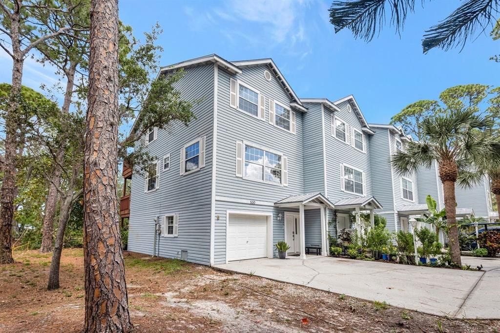 For Sale: $412,000 (3 beds, 2 baths, 1620 Square Feet)