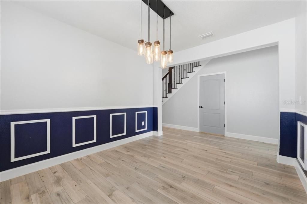 For Sale: $439,999 (5 beds, 2 baths, 2825 Square Feet)