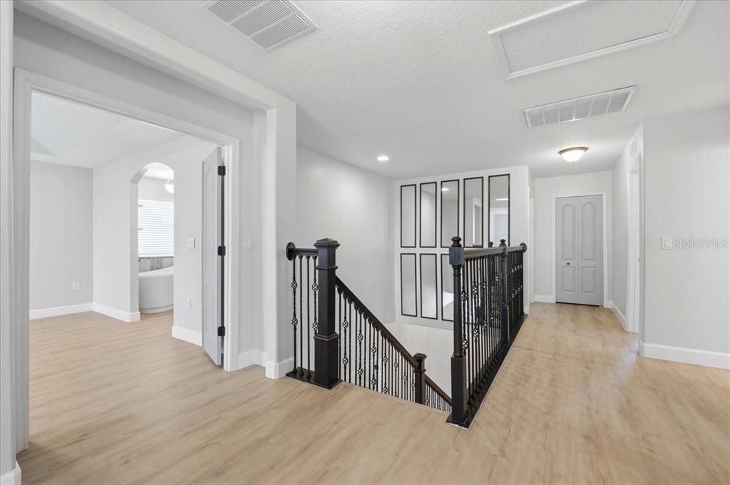 For Sale: $439,999 (5 beds, 2 baths, 2825 Square Feet)