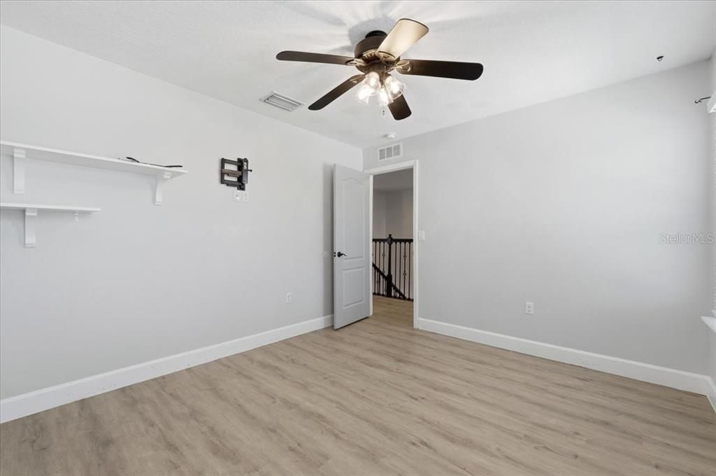 For Sale: $439,999 (5 beds, 2 baths, 2825 Square Feet)