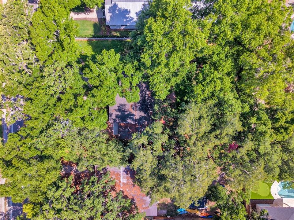 For Sale: $649,999 (2 beds, 1 baths, 1398 Square Feet)
