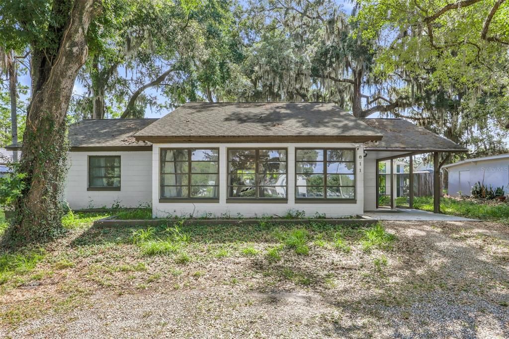For Sale: $649,999 (2 beds, 1 baths, 1398 Square Feet)