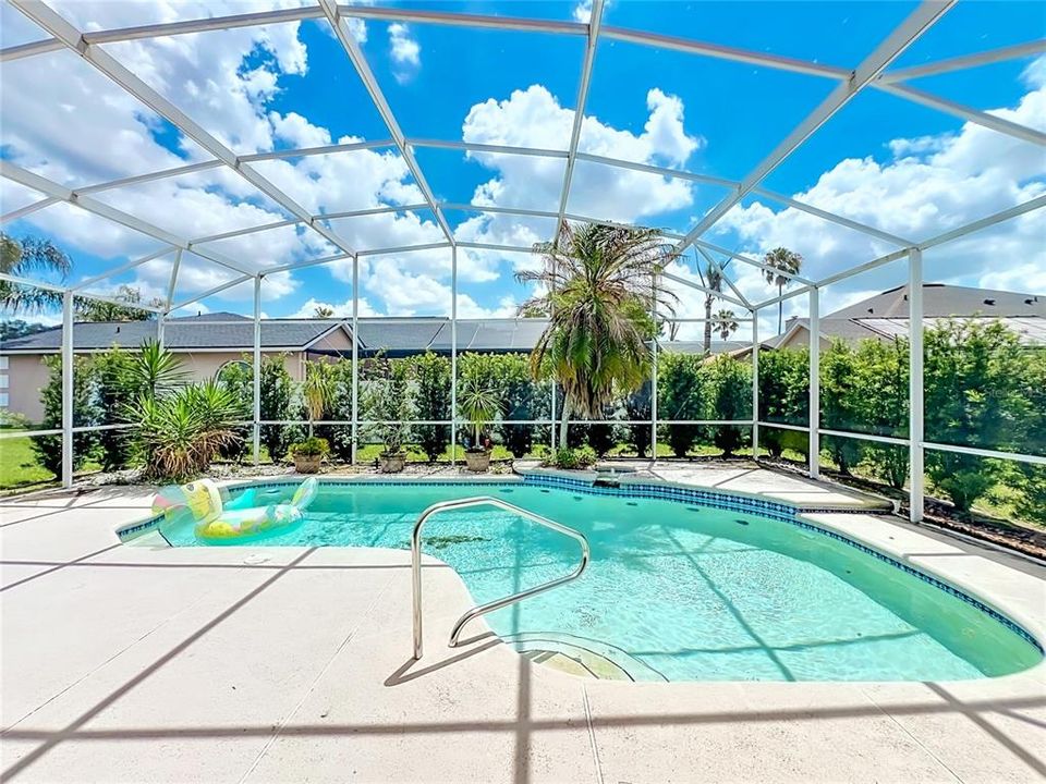 En Venta: $549,999 (3 camas, 2 baños, 1988 Pies cuadrados)