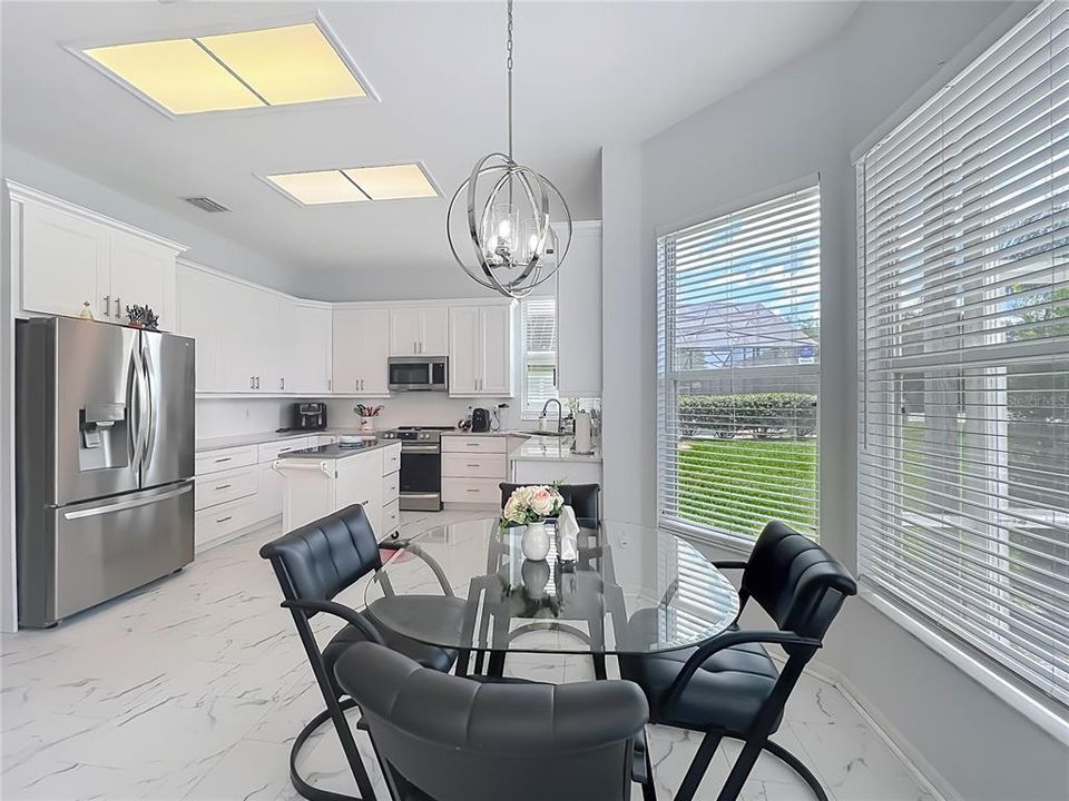En Venta: $549,999 (3 camas, 2 baños, 1988 Pies cuadrados)