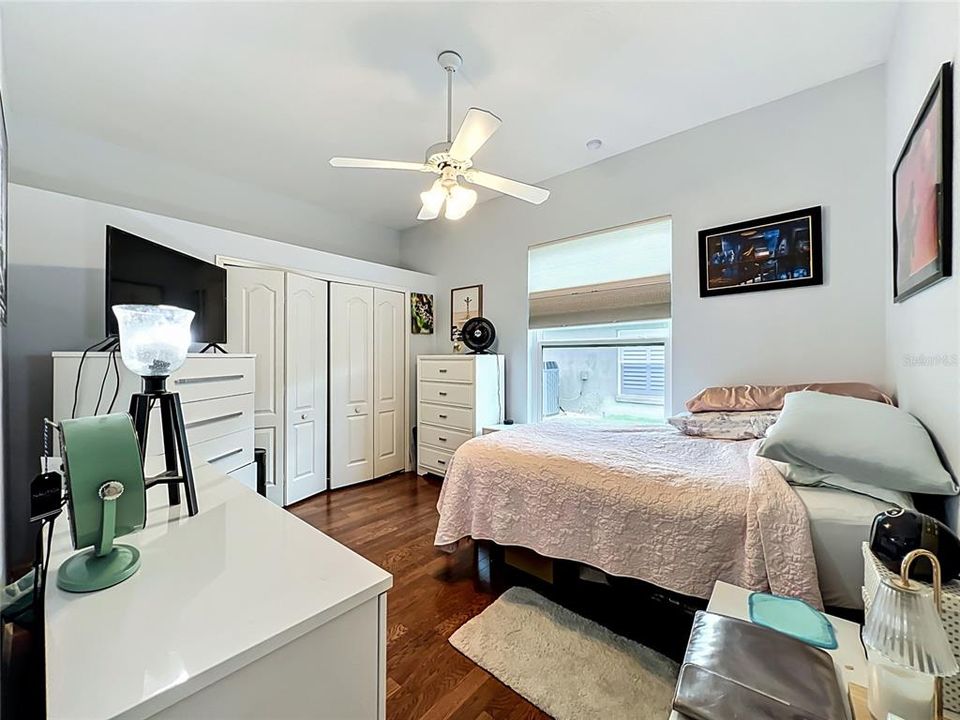 En Venta: $549,999 (3 camas, 2 baños, 1988 Pies cuadrados)