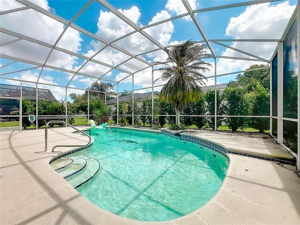 En Venta: $549,999 (3 camas, 2 baños, 1988 Pies cuadrados)