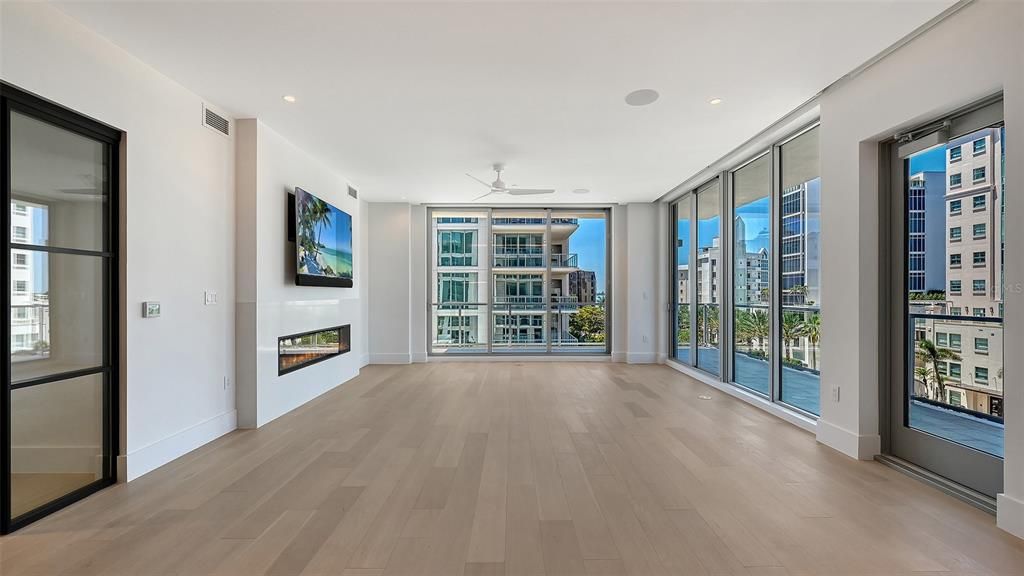 For Sale: $3,850,000 (3 beds, 3 baths, 2831 Square Feet)