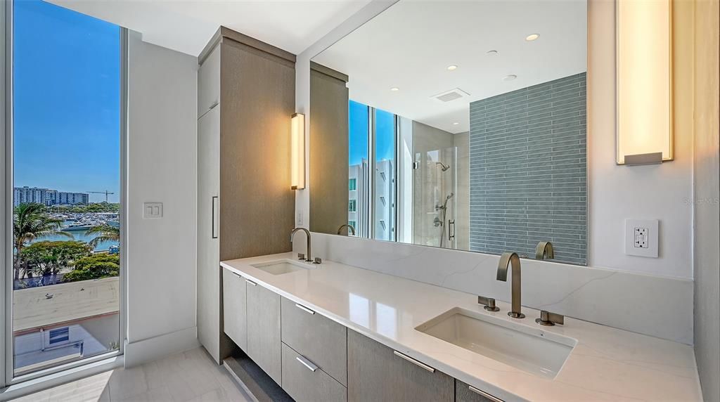 For Sale: $3,850,000 (3 beds, 3 baths, 2831 Square Feet)