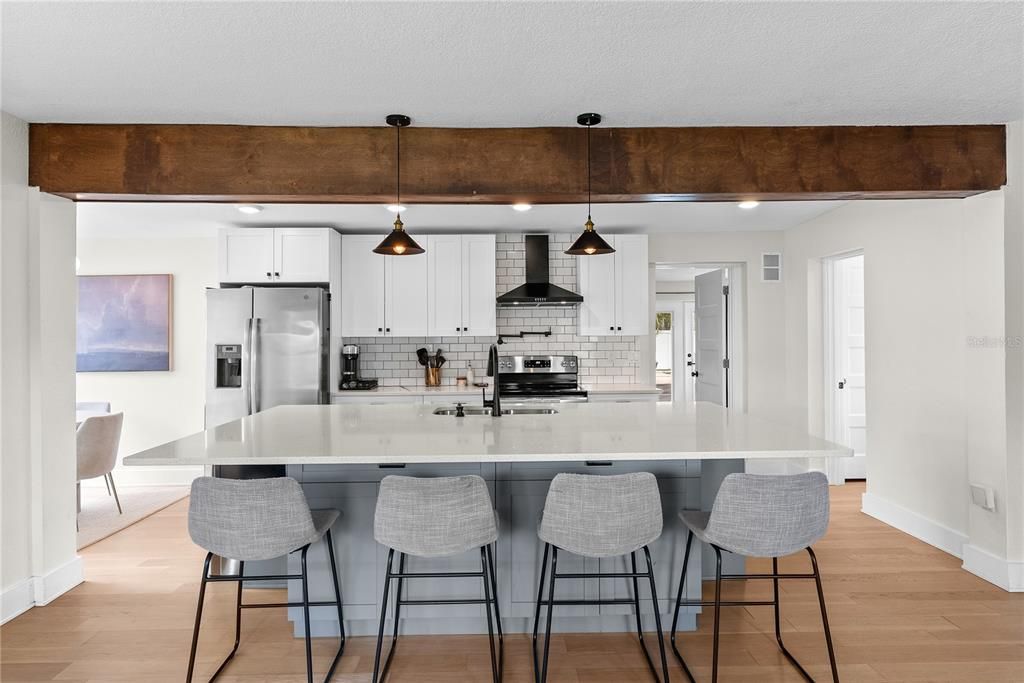 For Sale: $550,000 (3 beds, 2 baths, 1546 Square Feet)