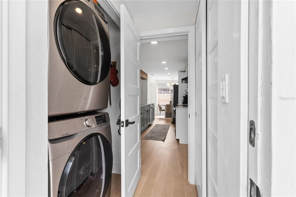 For Sale: $550,000 (3 beds, 2 baths, 1546 Square Feet)