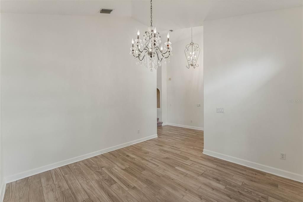 В аренду: $3,449 (3 спален, 2 ванн, 2451 Квадратных фут)