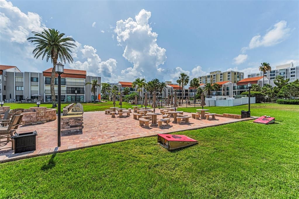 For Sale: $575,000 (2 beds, 2 baths, 1260 Square Feet)