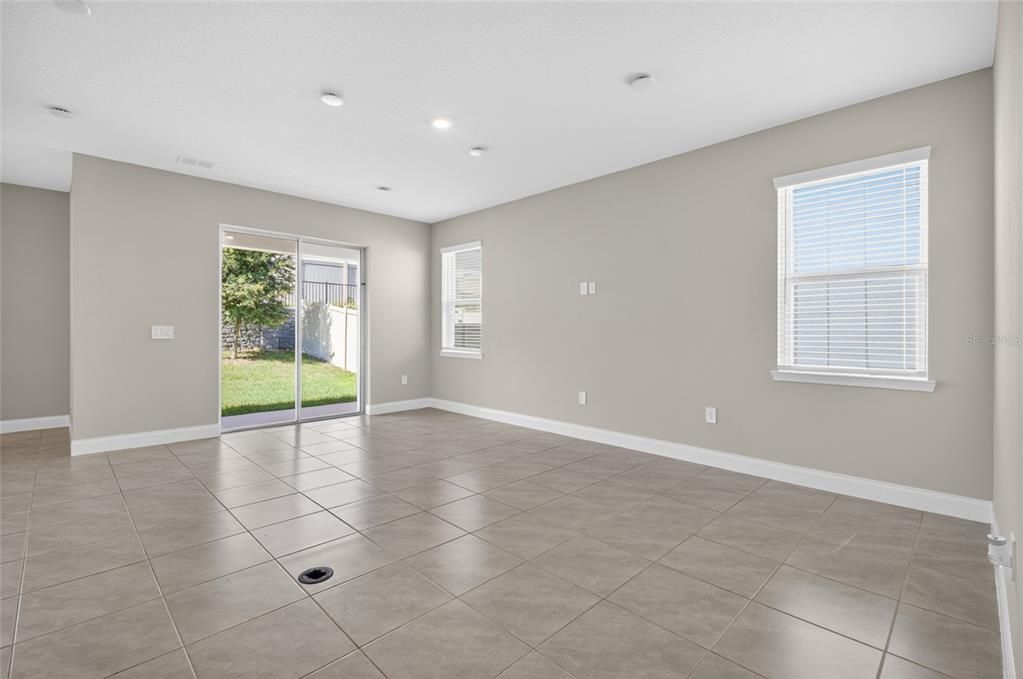 For Sale: $524,990 (4 beds, 3 baths, 1974 Square Feet)