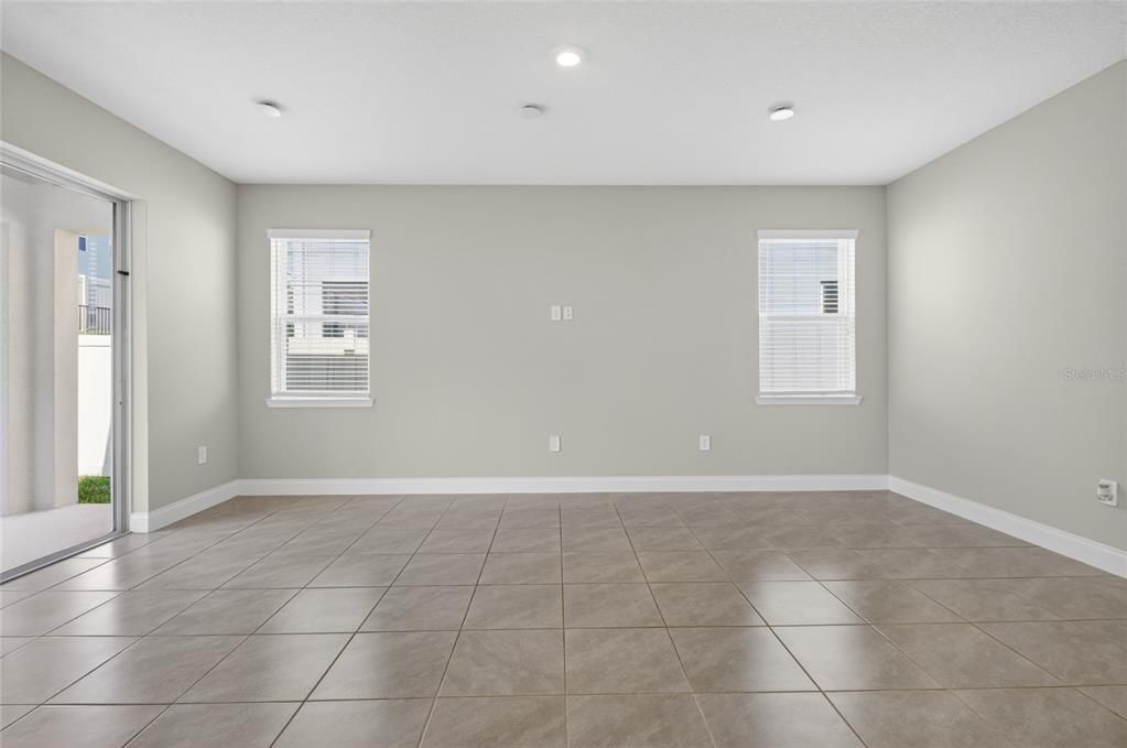 For Sale: $524,990 (4 beds, 3 baths, 1974 Square Feet)