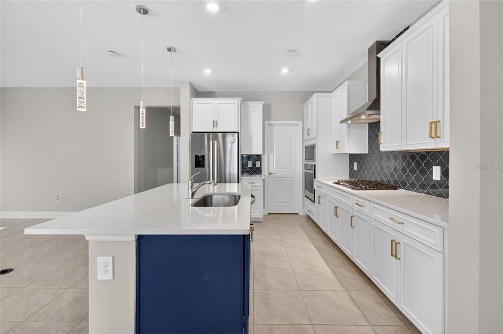 For Sale: $524,990 (4 beds, 3 baths, 1974 Square Feet)