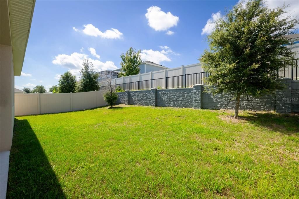 For Sale: $524,990 (4 beds, 3 baths, 1974 Square Feet)