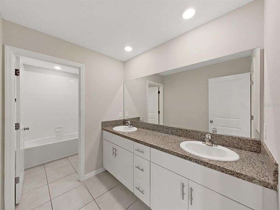 En Venta: $589,900 (6 camas, 3 baños, 3362 Pies cuadrados)