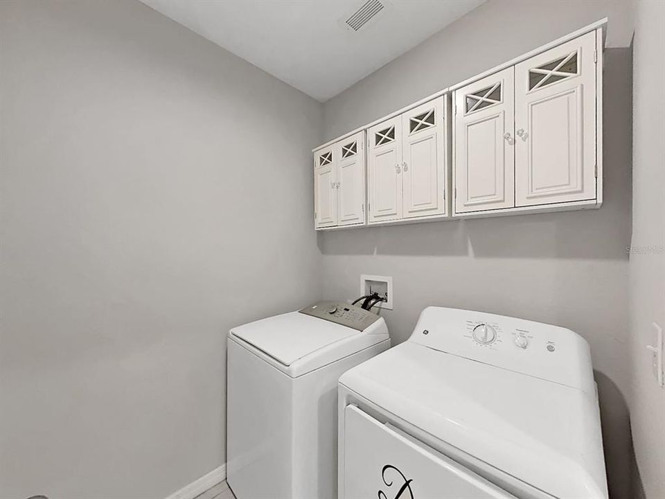 En Venta: $589,900 (6 camas, 3 baños, 3362 Pies cuadrados)