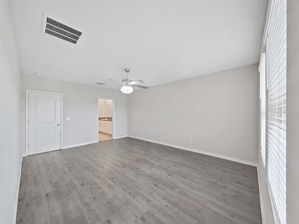 En Venta: $589,900 (6 camas, 3 baños, 3362 Pies cuadrados)
