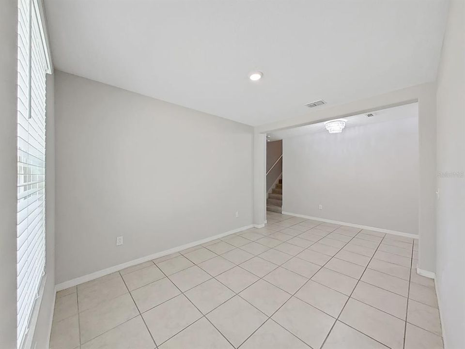 En Venta: $589,900 (6 camas, 3 baños, 3362 Pies cuadrados)