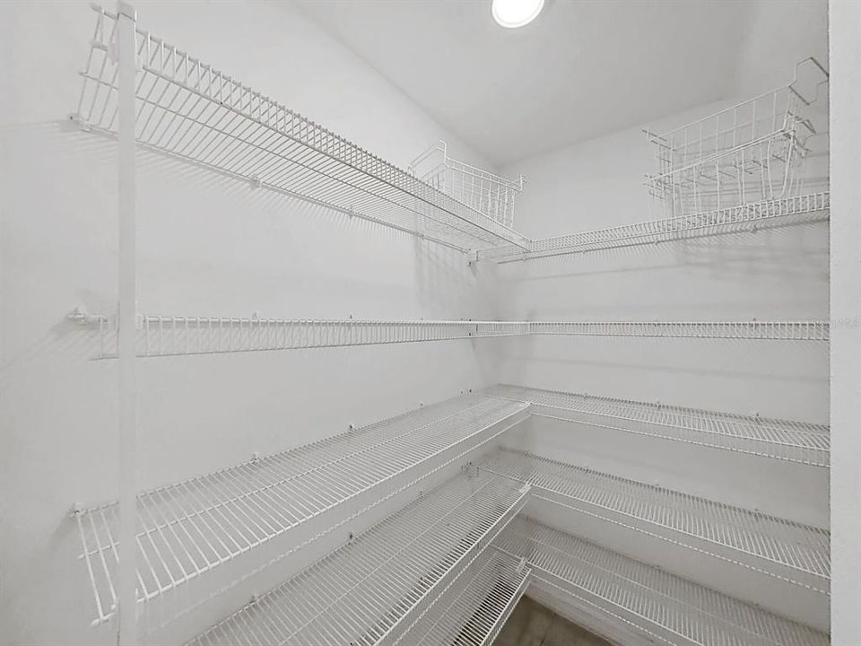 En Venta: $589,900 (6 camas, 3 baños, 3362 Pies cuadrados)