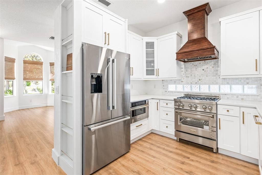 For Sale: $325,000 (3 beds, 2 baths, 1364 Square Feet)