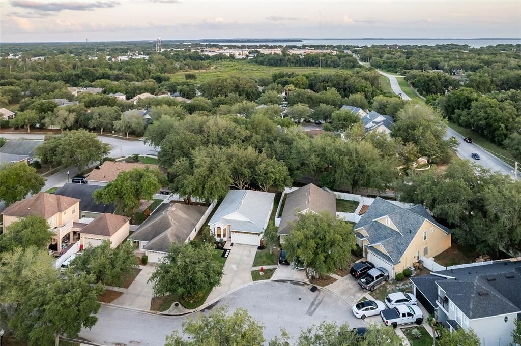 For Sale: $325,000 (3 beds, 2 baths, 1364 Square Feet)