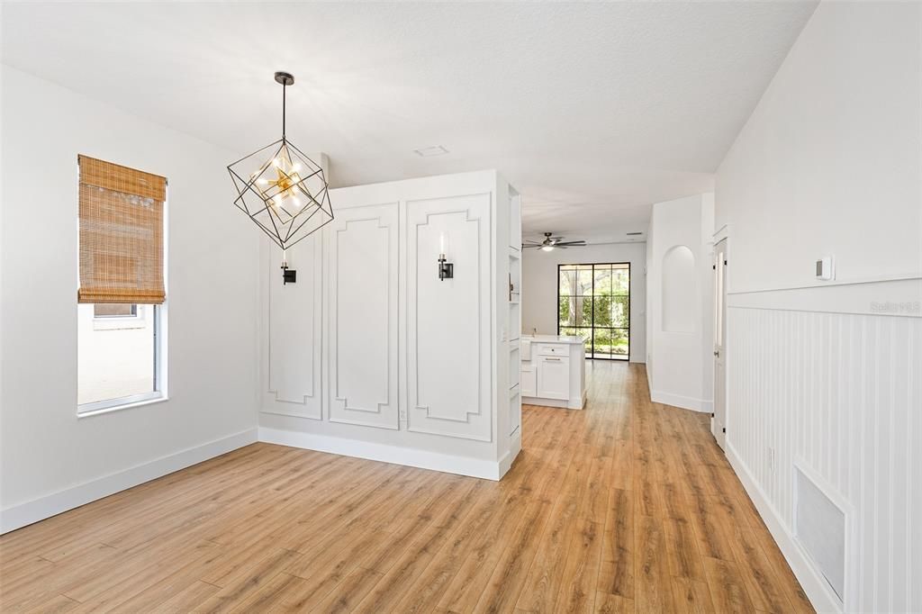 For Sale: $325,000 (3 beds, 2 baths, 1364 Square Feet)