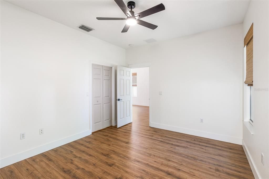 For Sale: $325,000 (3 beds, 2 baths, 1364 Square Feet)