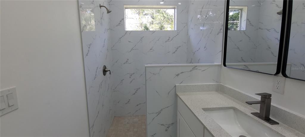 En Venta: $320,000 (3 camas, 2 baños, 1657 Pies cuadrados)
