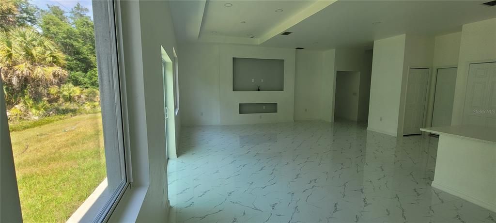 En Venta: $320,000 (3 camas, 2 baños, 1657 Pies cuadrados)