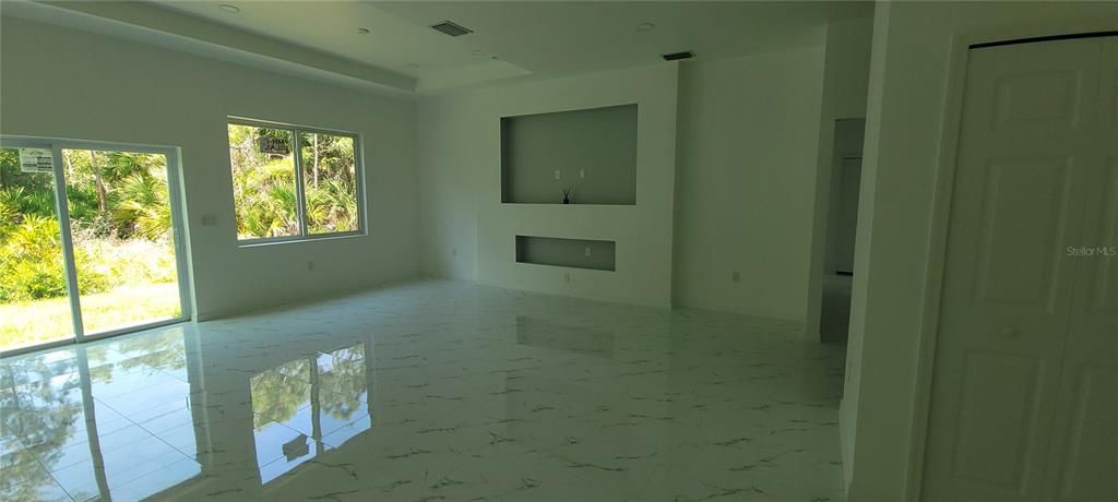 En Venta: $320,000 (3 camas, 2 baños, 1657 Pies cuadrados)