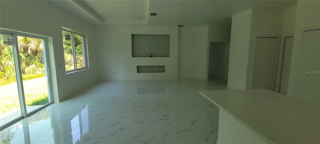 En Venta: $320,000 (3 camas, 2 baños, 1657 Pies cuadrados)