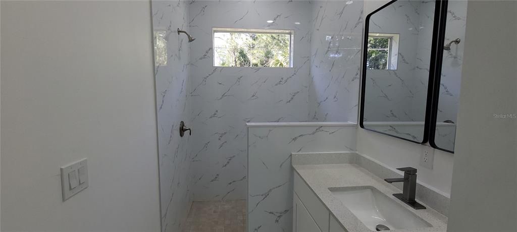 En Venta: $320,000 (3 camas, 2 baños, 1657 Pies cuadrados)