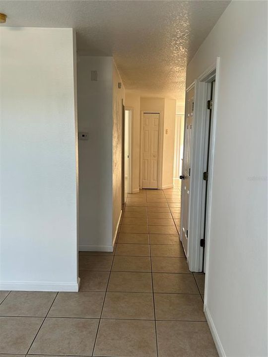 For Sale: $283,000 (3 beds, 2 baths, 1218 Square Feet)