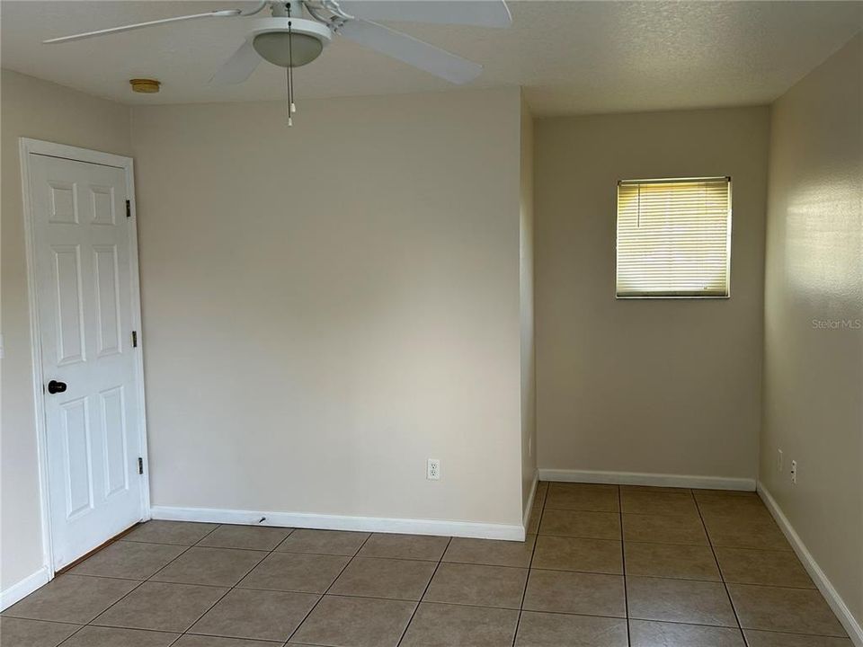 For Sale: $283,000 (3 beds, 2 baths, 1218 Square Feet)