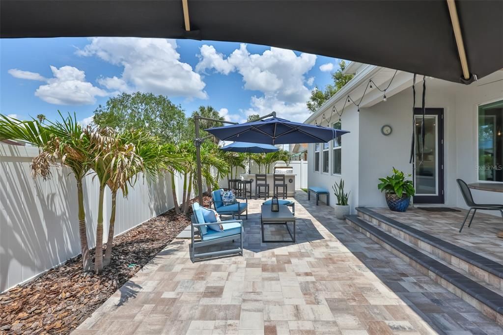 For Sale: $1,150,000 (4 beds, 3 baths, 2691 Square Feet)