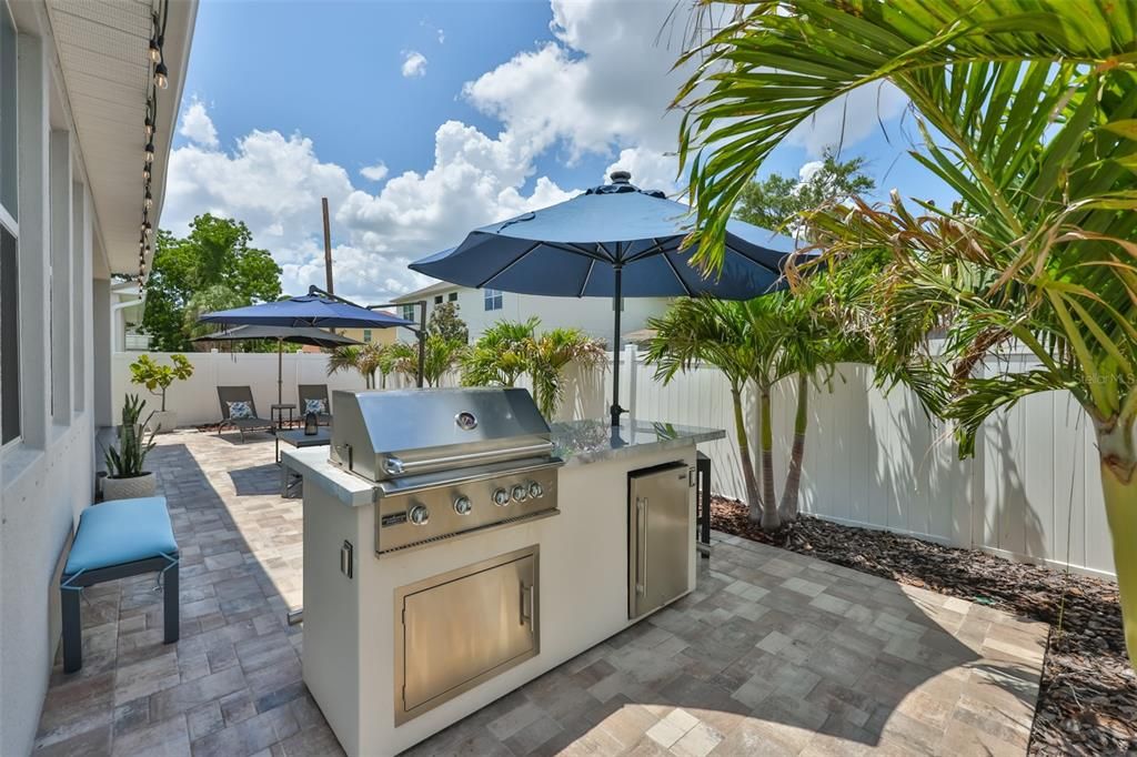 For Sale: $1,150,000 (4 beds, 3 baths, 2691 Square Feet)