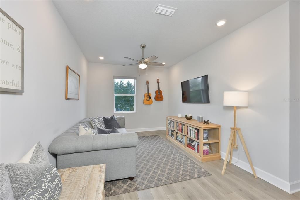 For Sale: $1,150,000 (4 beds, 3 baths, 2691 Square Feet)