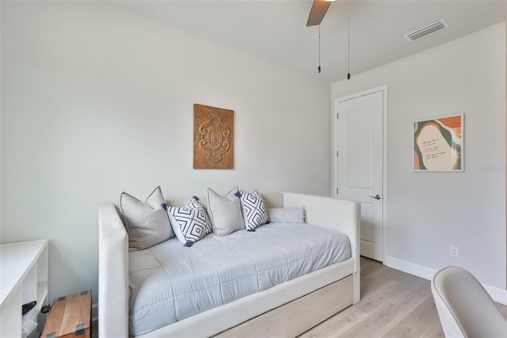 For Sale: $1,150,000 (4 beds, 3 baths, 2691 Square Feet)