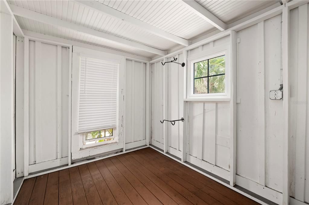 Activo con contrato: $174,000 (3 camas, 2 baños, 1176 Pies cuadrados)