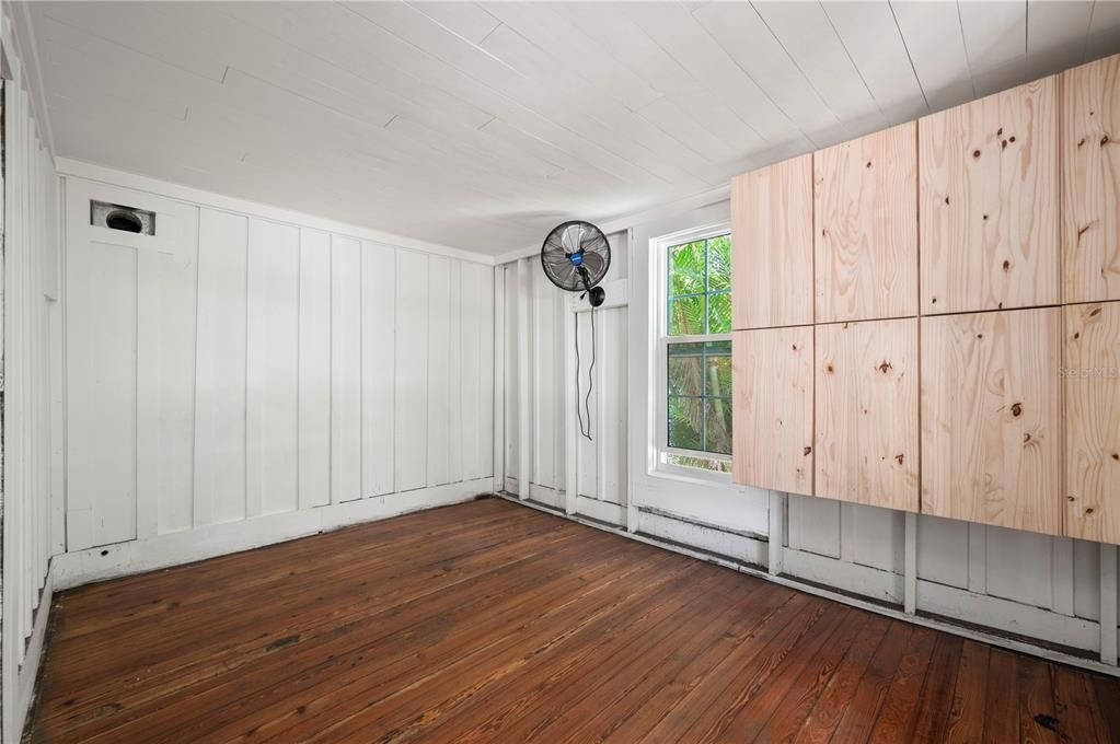 Activo con contrato: $174,000 (3 camas, 2 baños, 1176 Pies cuadrados)