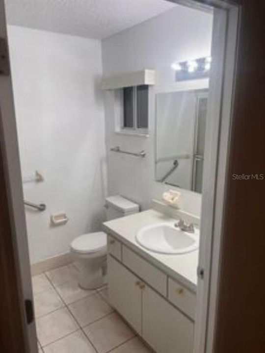 На продажу: $224,095 (2 спален, 2 ванн, 1144 Квадратных фут)