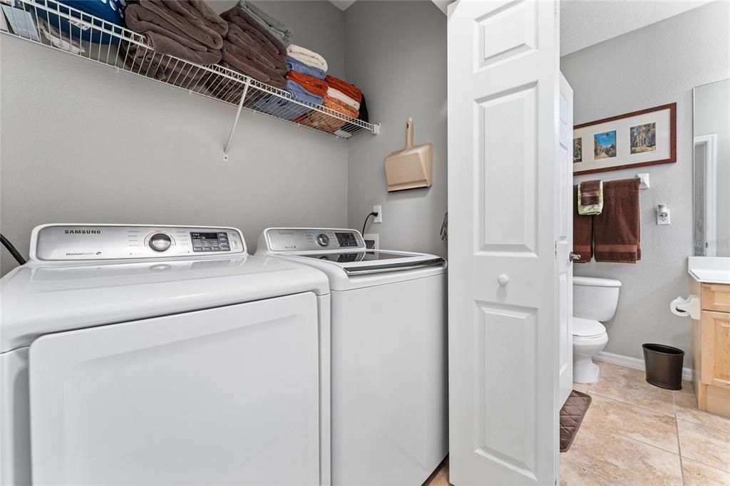 For Sale: $299,500 (2 beds, 2 baths, 1161 Square Feet)