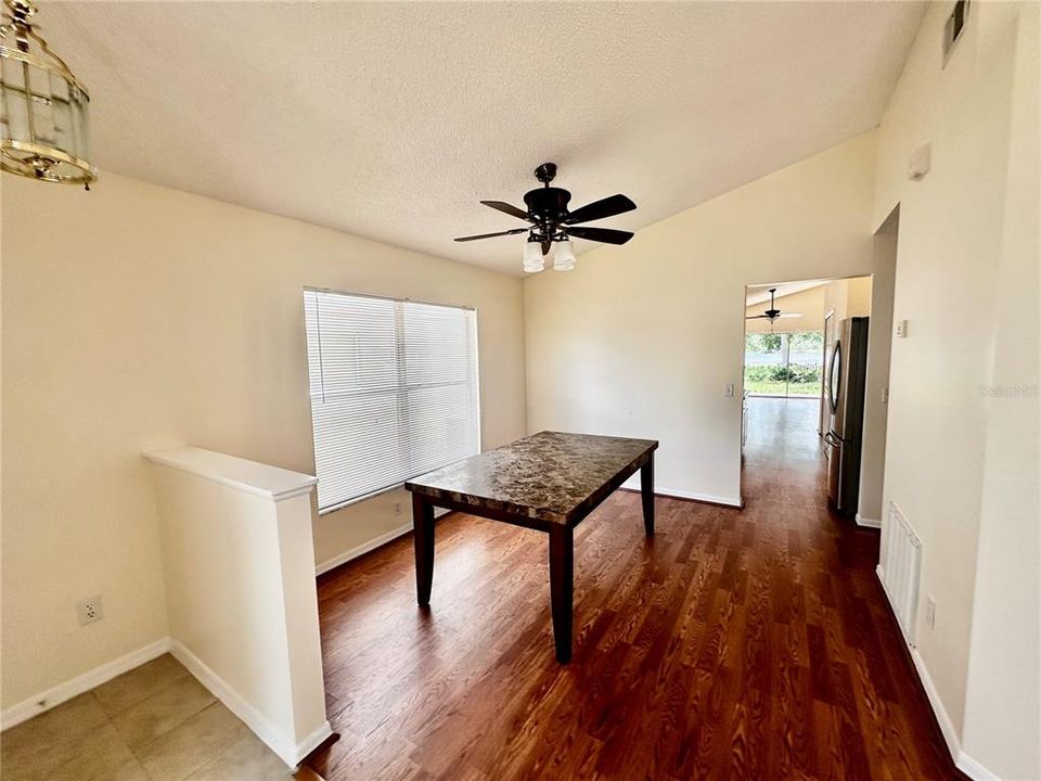 For Rent: $2,899 (4 beds, 2 baths, 1959 Square Feet)